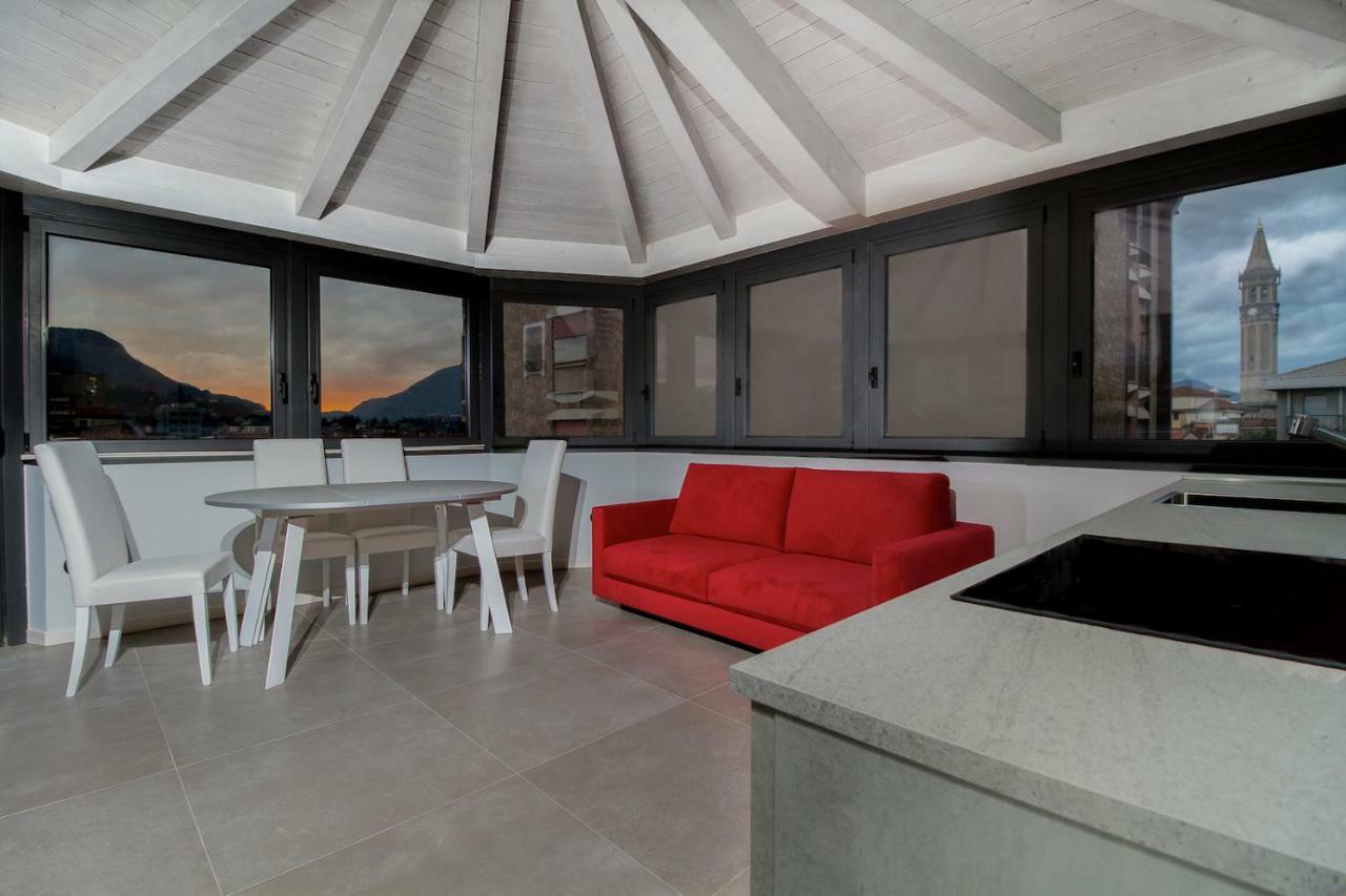 Lake Como Apartments Lecco Bagian luar foto